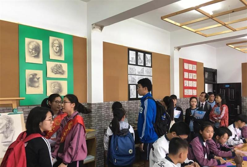 三中三澳門，探索與解析，三中三澳門，深度探索與解析