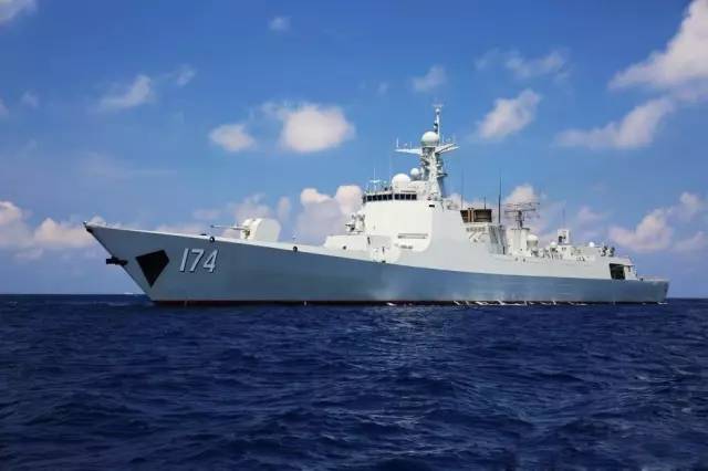 鄭州艦的服役地點，榮耀與擔當?shù)囊娮C，鄭州艦榮耀見證，服役地點與擔當?shù)臉s耀