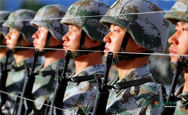 中國先進(jìn)軍事力量，展現(xiàn)新時(shí)代的國防實(shí)力，中國先進(jìn)軍事力量，展現(xiàn)新時(shí)代的國防風(fēng)采