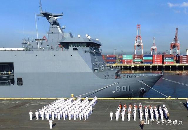 中國(guó)海軍節(jié)閱兵，展現(xiàn)中國(guó)力量的壯麗畫卷——紀(jì)念中國(guó)海軍節(jié)2022年盛大閱兵活動(dòng)，中國(guó)海軍節(jié)盛大閱兵，展現(xiàn)力量與榮耀的壯麗畫卷 2022年紀(jì)念活動(dòng)回顧
